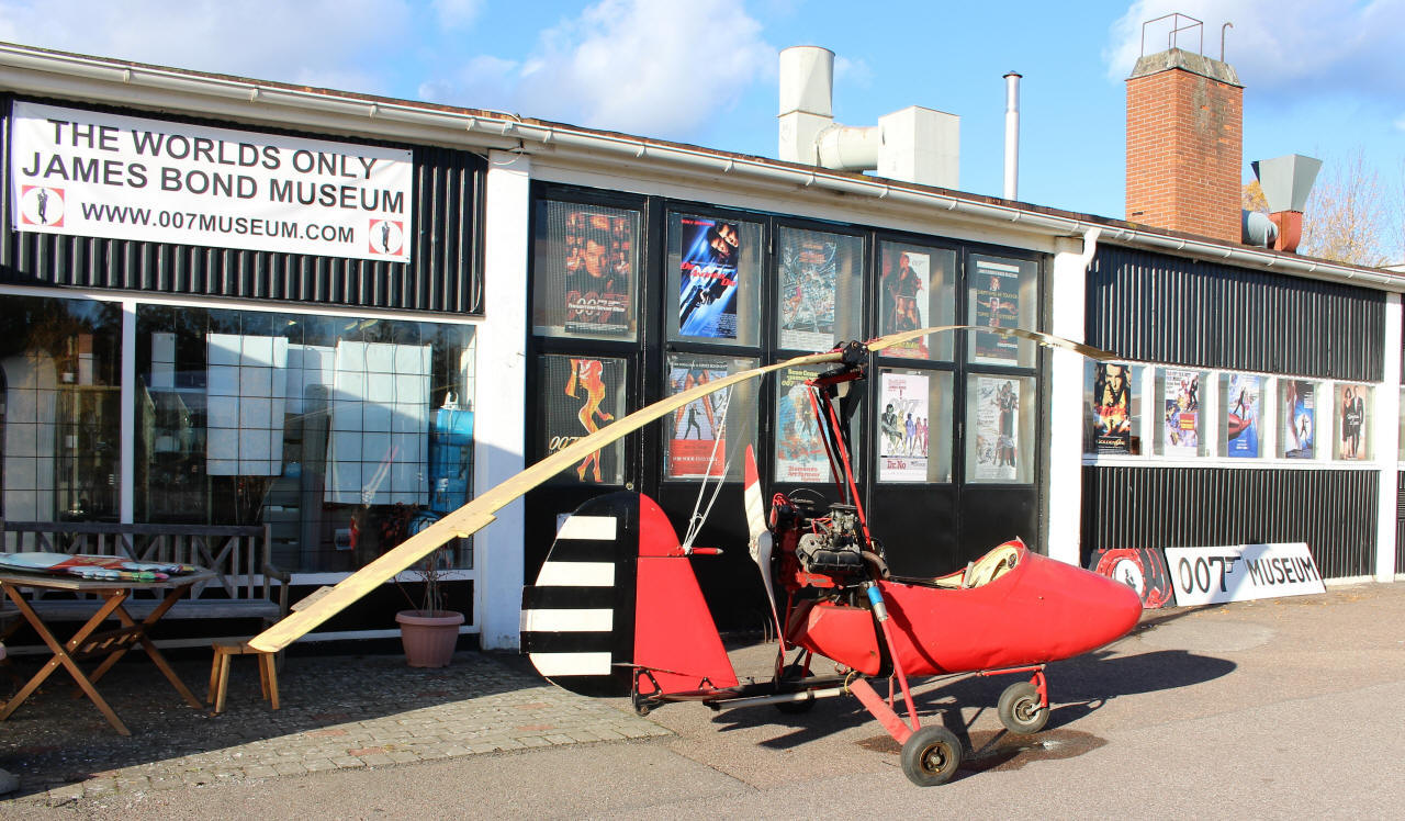 Image of Little Nellie Autogiro JT 3 personal helicopter.